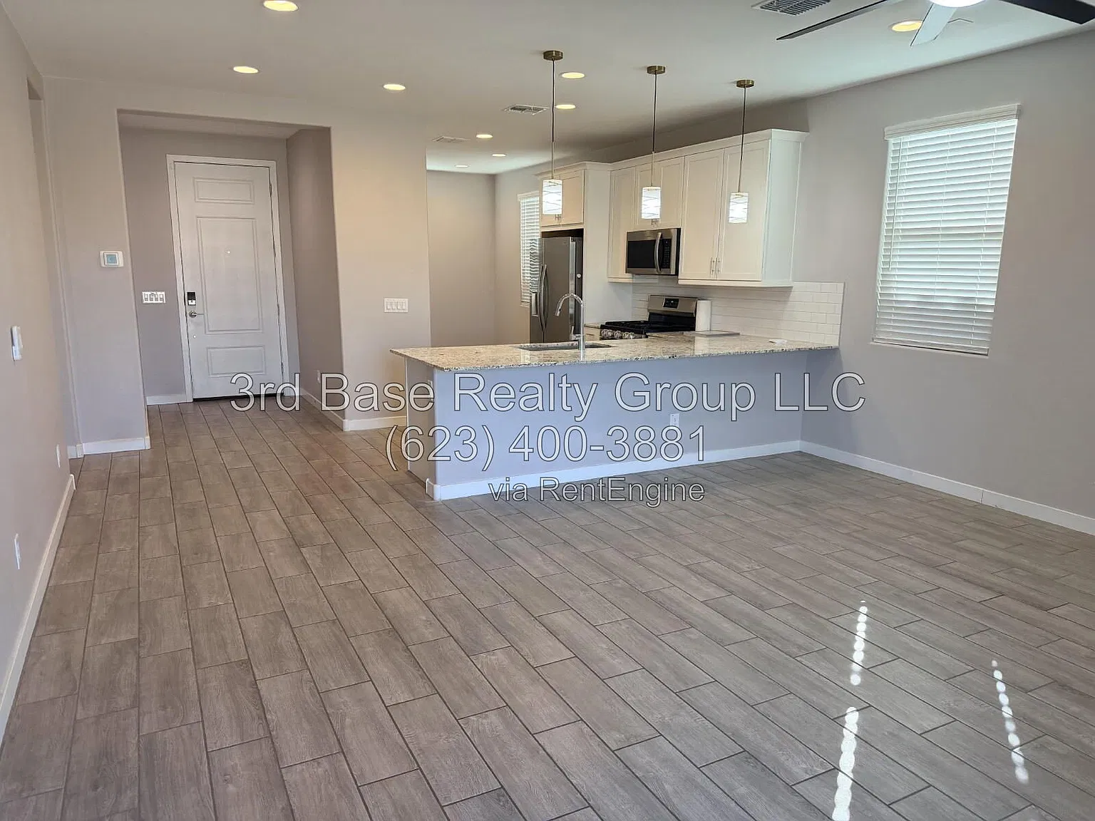 3 bed, 2.0 bath, 1399 sqft, $1,900 — Photo 3