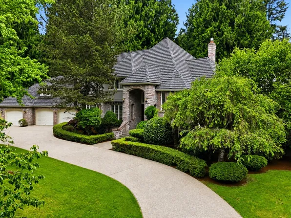 7214 204th Dr NE, Redmond, WA 98053