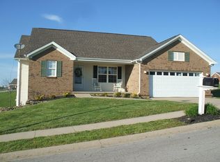 1006 Woodsview Ct, Lawrenceburg, KY
