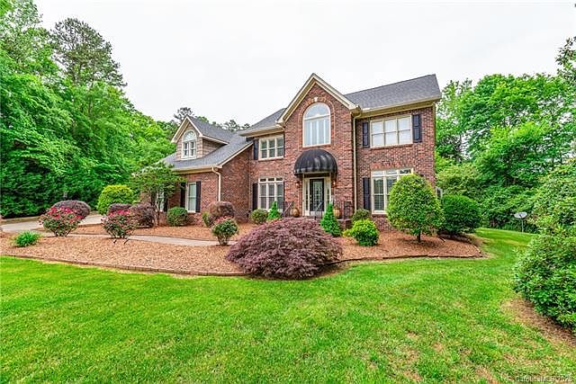 1st image of 517 Sebring Dr