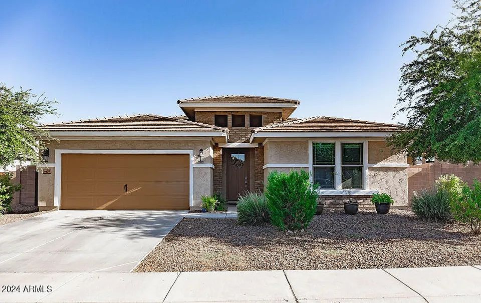 1st image of 4403 W South Butte Rd