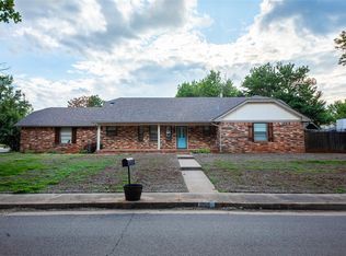 2105 Pine Oak Dr, Edmond, OK 73013