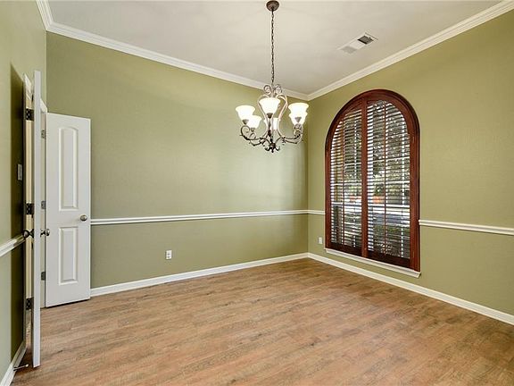 5th image of 808 Hidden Glen Dr