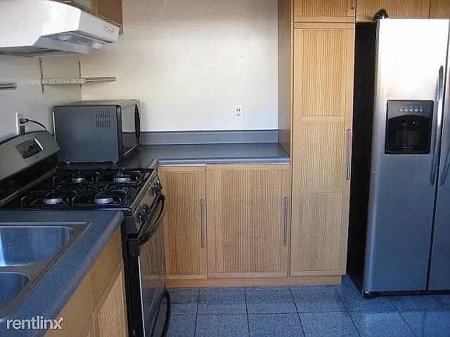 1st image of 561 Ashton Ave