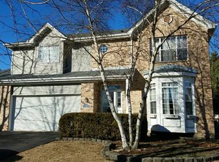 1205 Yellowpine Dr, Aurora, IL 60506