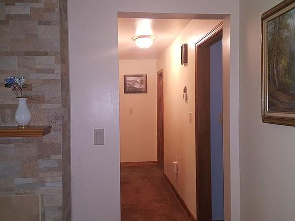4th image of 5808 Cottonwood Dr