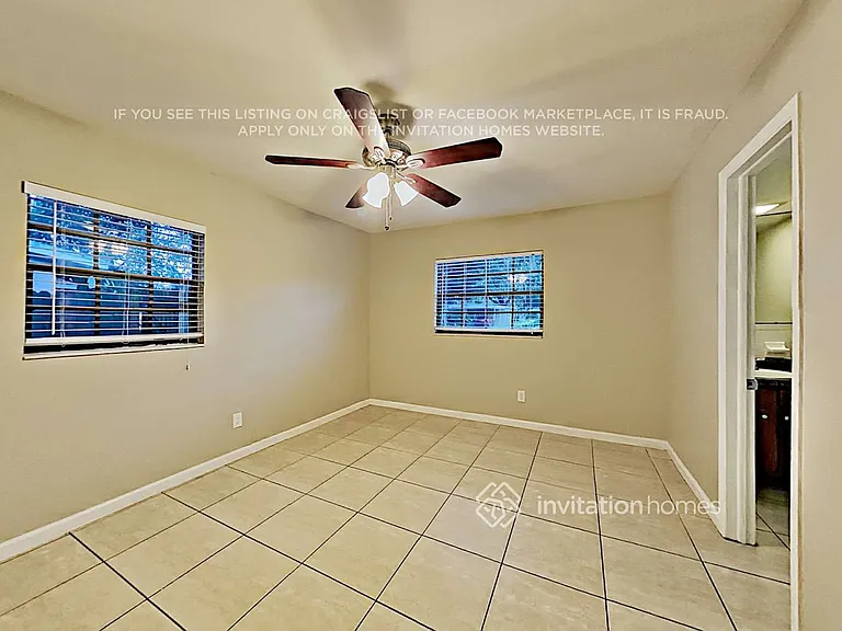907 Skyview Dr — Photo 10