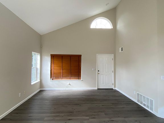 3rd image of 1527 Prosperity Ct