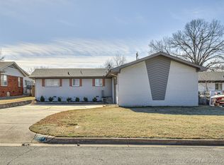 7554 E 26th Ct, Tulsa, OK 74129