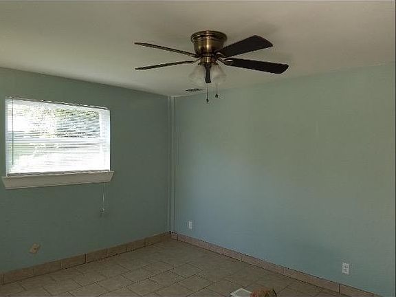 3rd image of 1734 8th St N