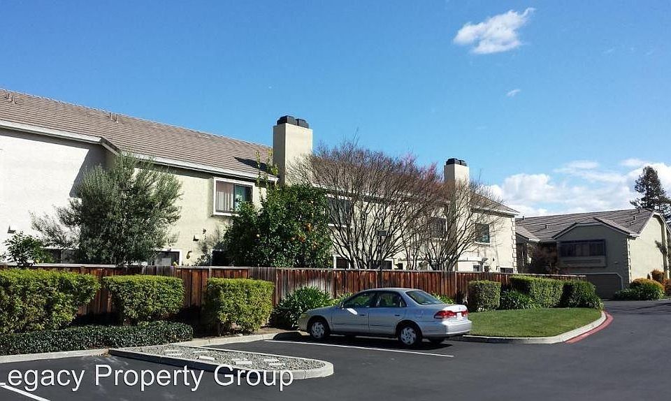 2nd image of 2236 Saint Claire Ct