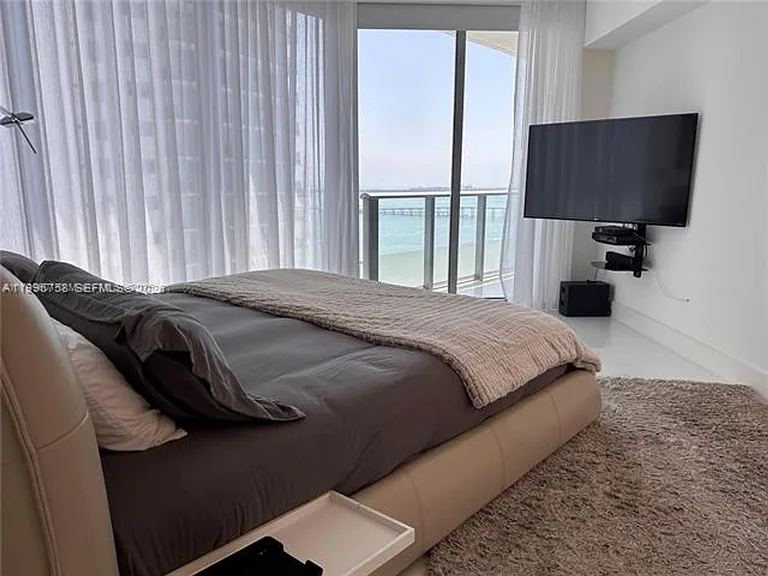 1300 Brickell Bay Dr #3206 — Photo 10