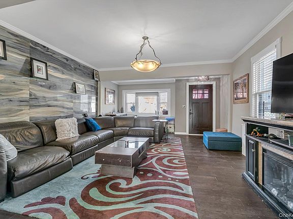 3rd image of 42-28 189th Street