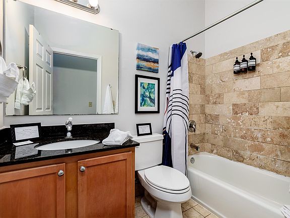 5th image of 1904 Cherokee St APT 1F