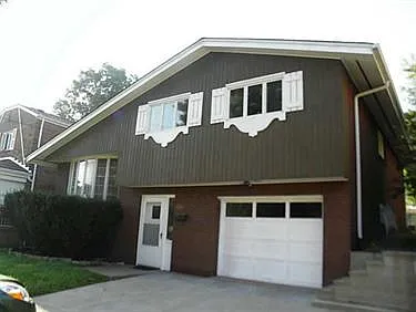 1140 Goodman St photo 1