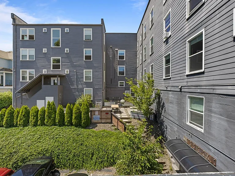 Madison View Apartments — Photo 9