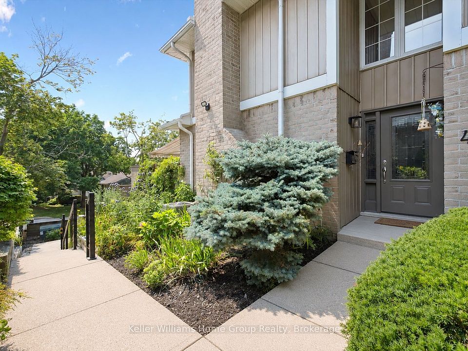 1st image of 106 Woodlawn Rd E #4