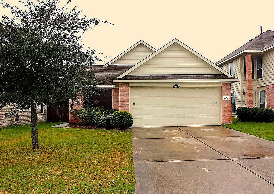1st image of 9511 Wyatt Oak Ln