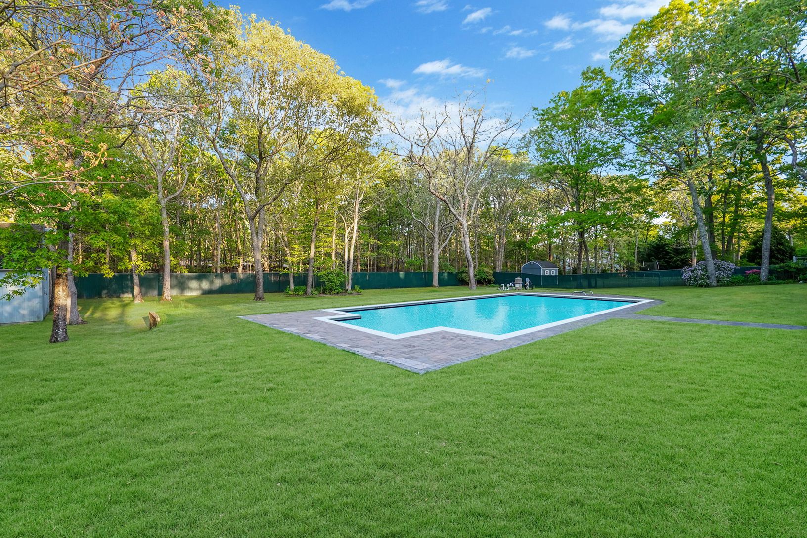 40 Drew Dr, Eastport, NY 11941 Out East