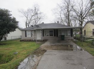 8010 Linda Vista Rd, Houston, TX 77028