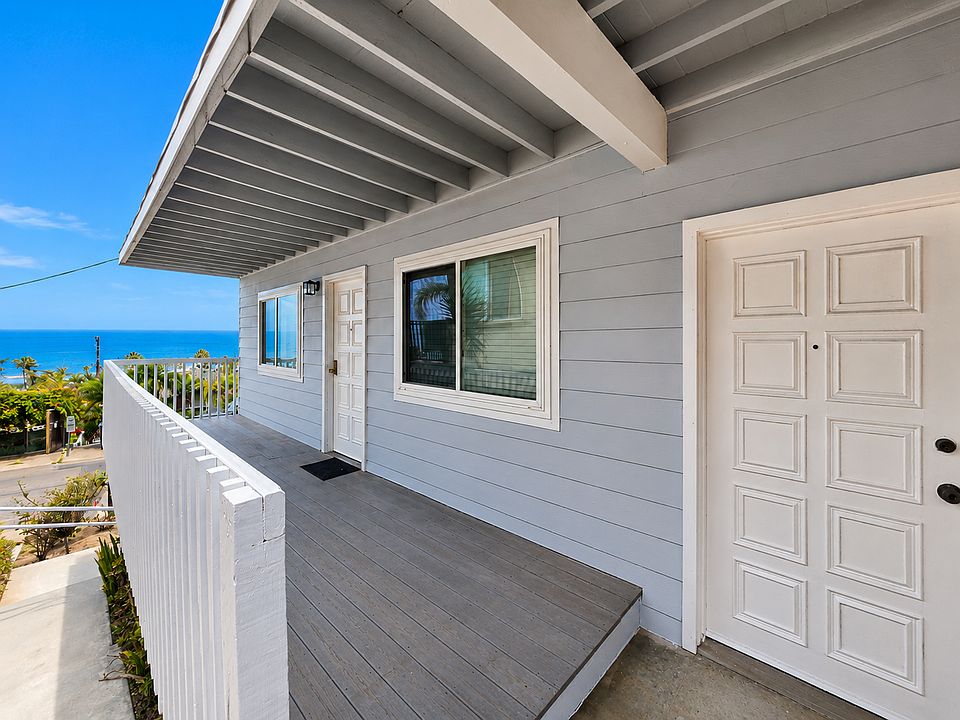 Front entrance. Private deck.
