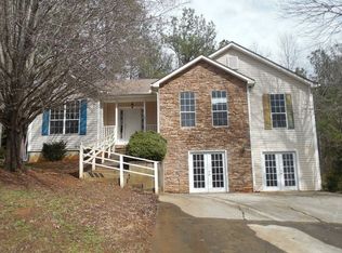 5521 Chestnut Creek Ln, Flowery Branch, GA 30542