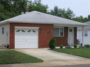 102 Fort De France Ave, Toms River, NJ