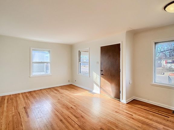 5th image of 720 S Umatilla Way