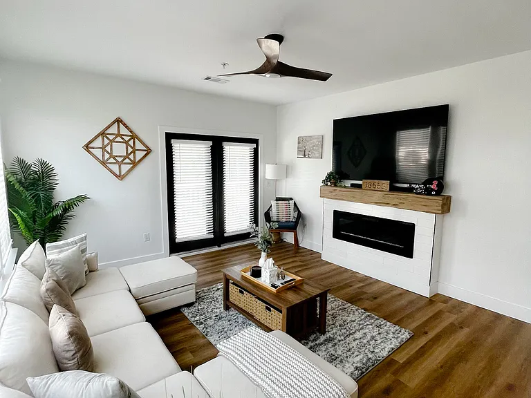 206 Town Center Dr #24 — Photo 3