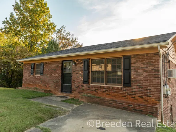 1670 Falls Ave #A, Valdese, NC 28690