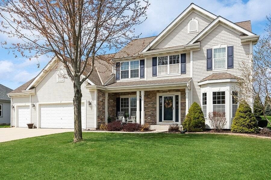 1st image of 632 Creekwood DRIVE