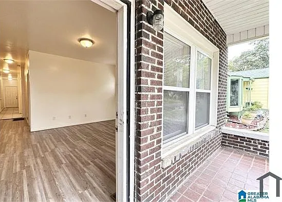 2 bed, $700 — Photo 3