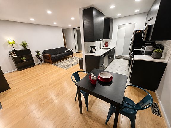 5th image of 6317 Alderwood Bay APT A