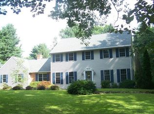 1 Lark Ln, Lancaster, PA 17603