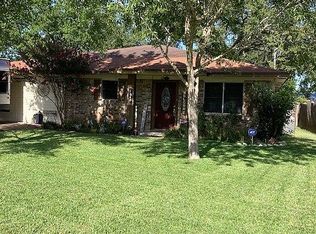 1040 N Von Minden St, La Grange, TX 78945