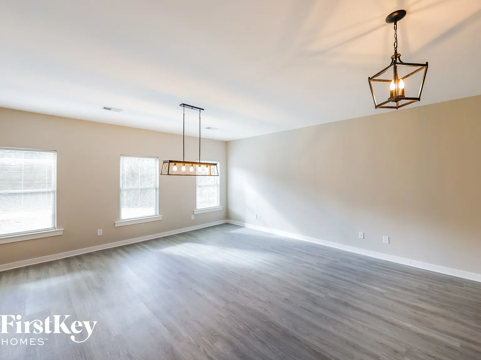 3 bed, 2.0 bath, 1801 sqft, $1,585 — Photo 4