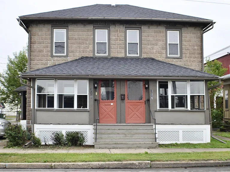 308 Rose Street is a [ furnished ] old world, mixed with, modern apartment.