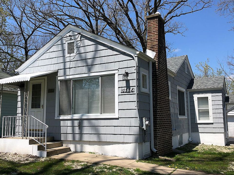 1st image of 10558 W Woodland Ave