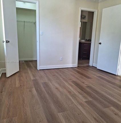 5th image of 704 NW 92nd Ave