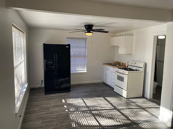 2nd image of 301 Wilmes Dr #B