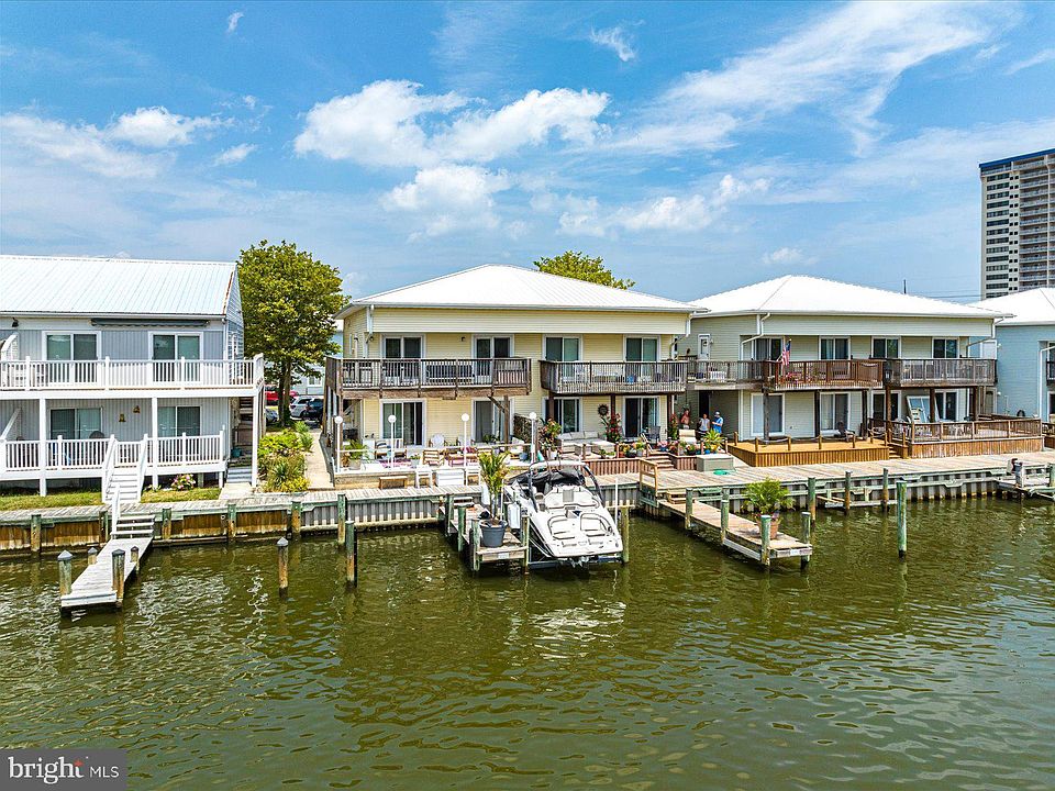 1st image of 111 Newport Bay Dr #D02