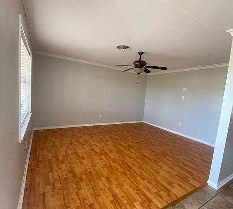 3rd image of 514 Green Ave