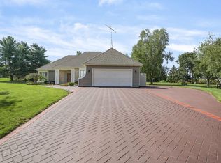6187 Killdeer Ct, Burlington, WI 53105