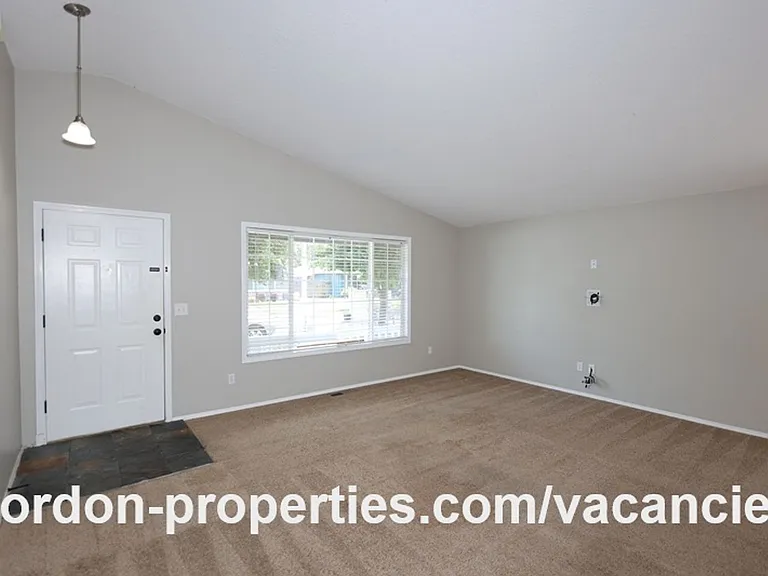 2373 NW Stanley Ave — Photo 7