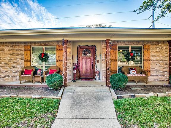 3rd image of 501 Mosswood Dr