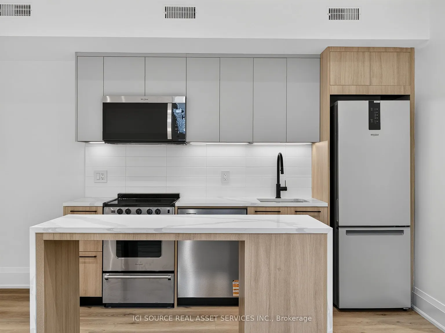 2 bed, $2,395 — Photo 4