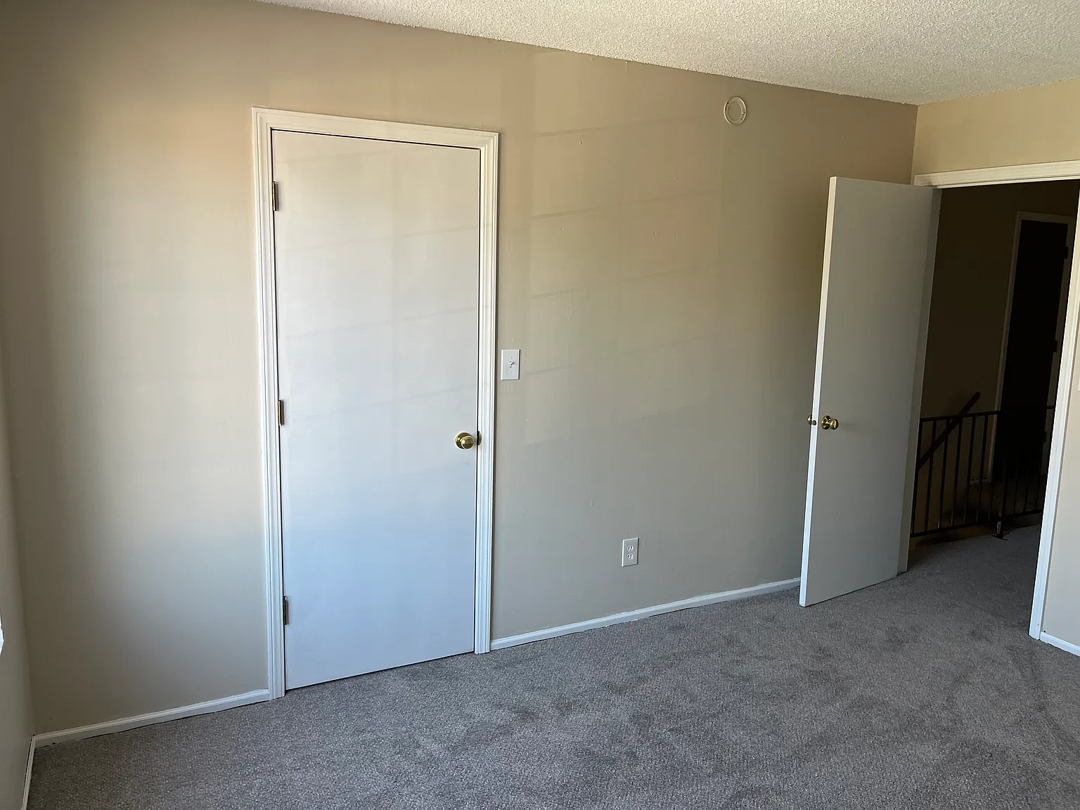 3 bed, 2.5 bath, 1550 sqft, $1,400 — Photo 4