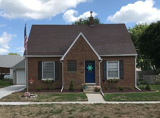 109 S Main St, Carroll, IA 51401