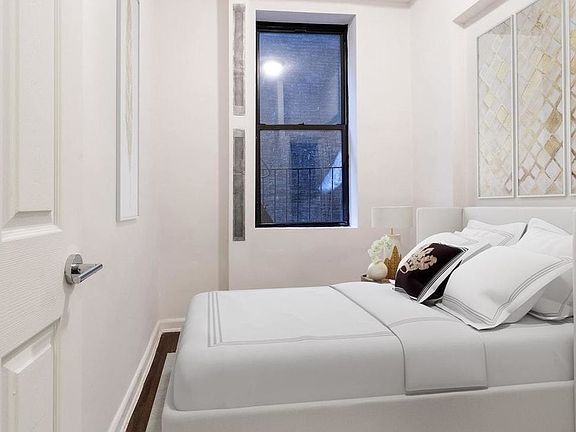 3rd image of 265 E 78th St APT 2e