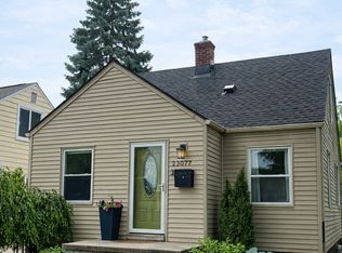 23077 Davey Ave, Hazel Park, MI 48030
